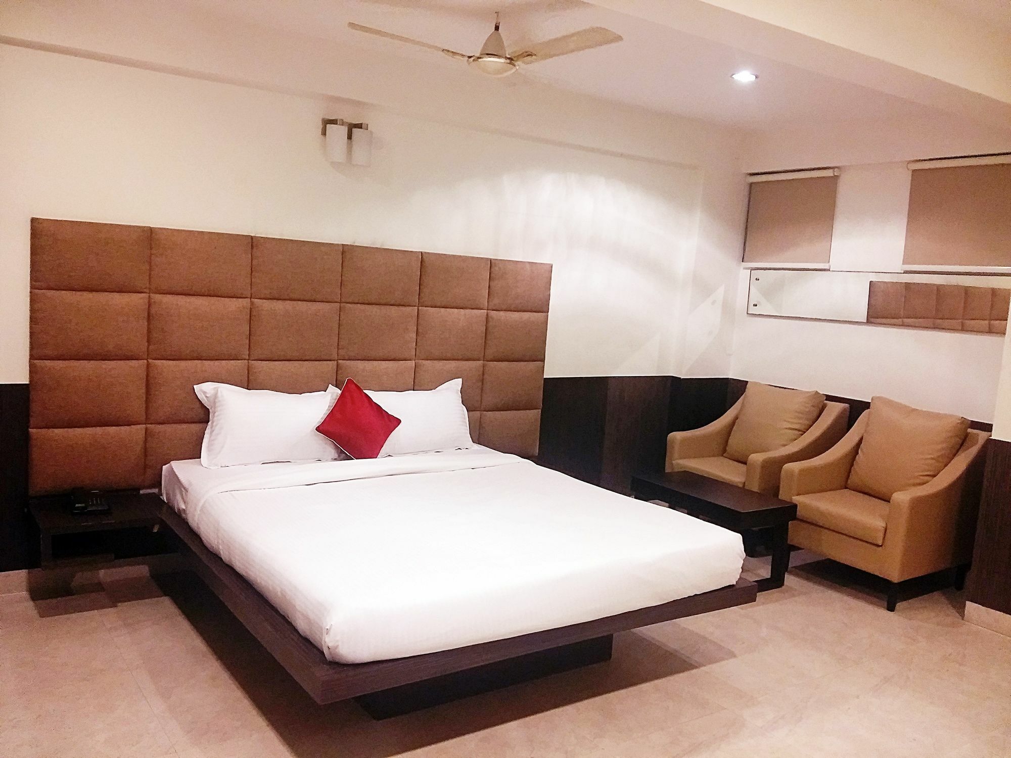 Capital Residency Hotel Bengaluru Kültér fotó